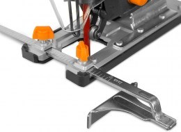 Variable speed orbital saw